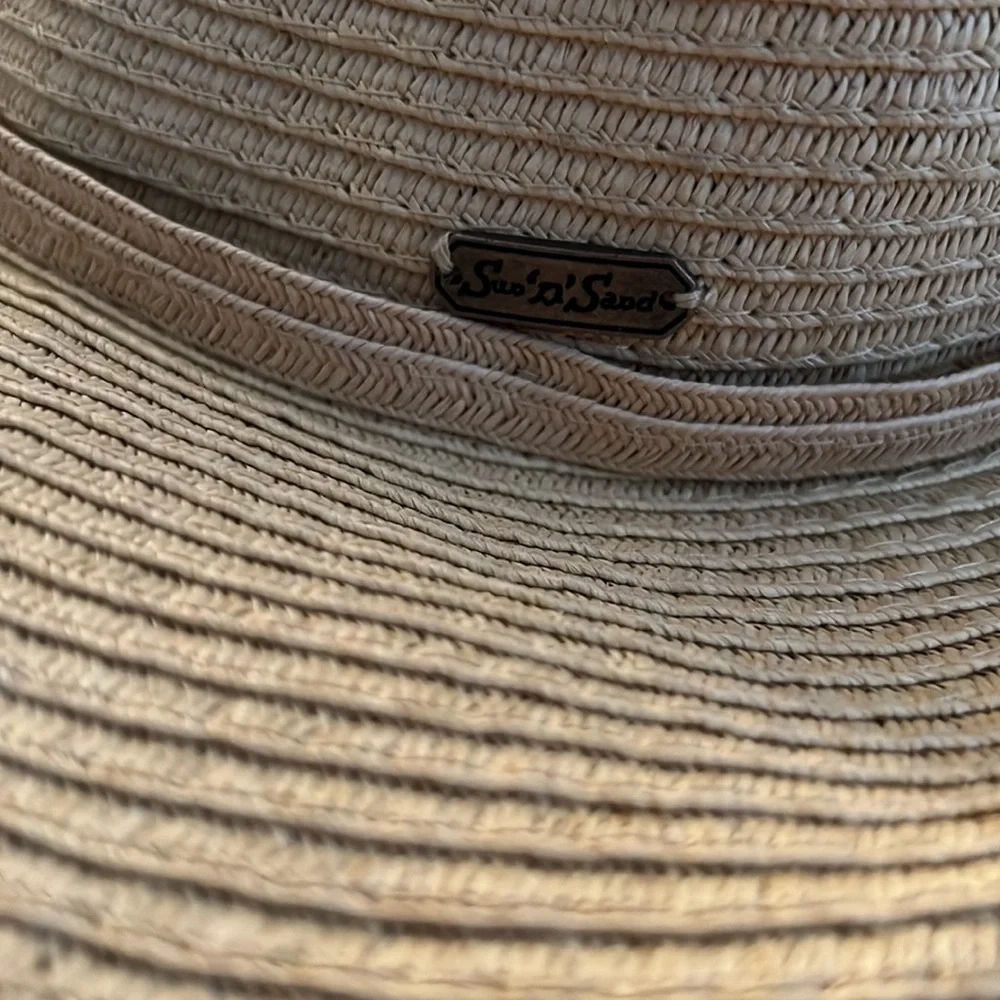 Sun Hat - Picture 3 of 5
